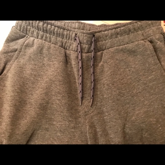 Box # 2⚡️ BUNDLE⚡️ Boys Athletic Works Sweatpants - Picture 2 of 9